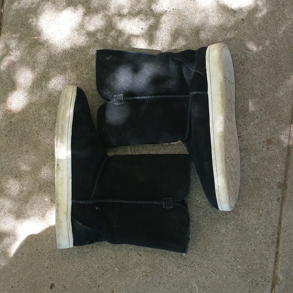 Bearpaw boots - Picture 2 of 5